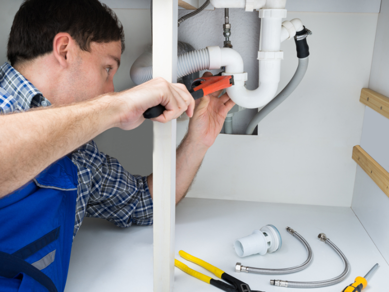 Plumber Fixing Services